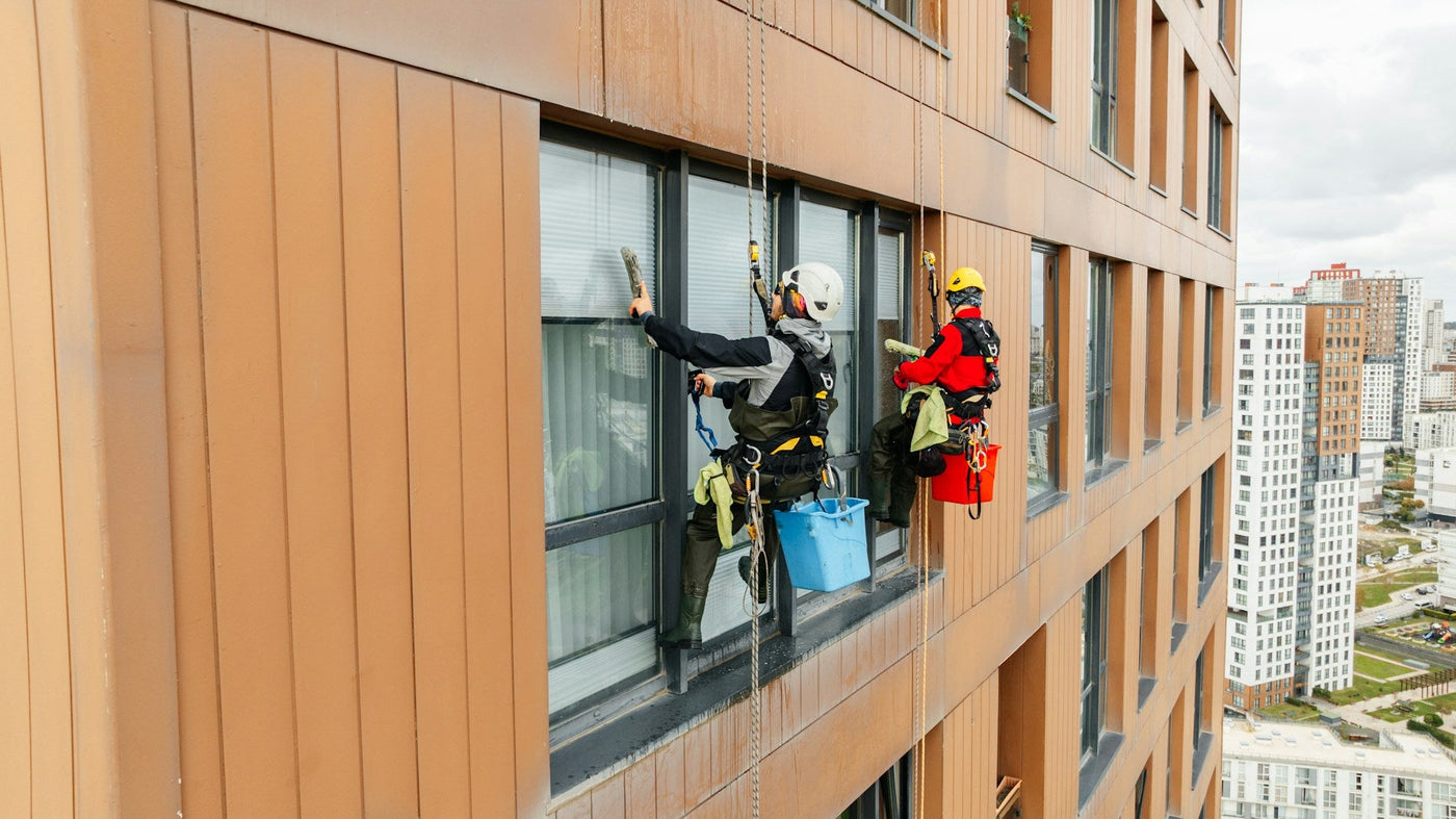 PPE: Hi Vis, Footwear and Weather Protection