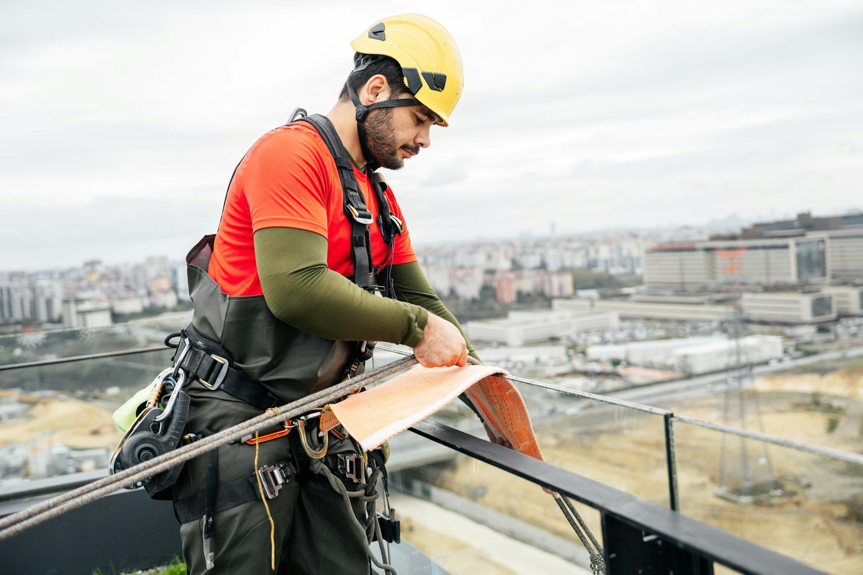Selecting Height Safety Harnesses for Workers